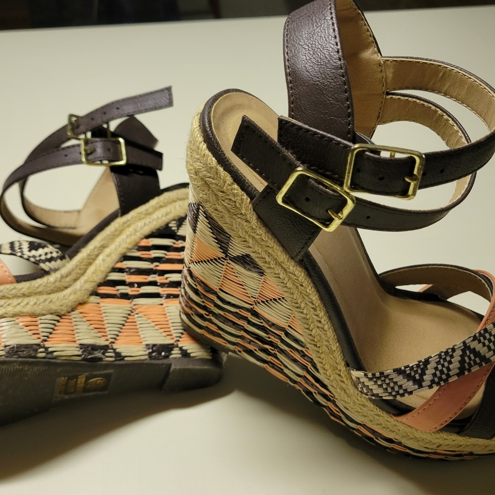 Soda Pink/Brown Wedges